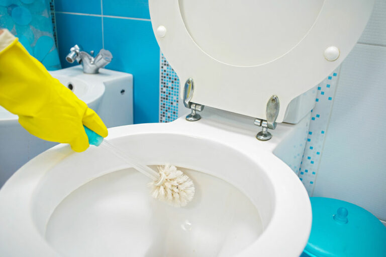 12 common toilet cleaning mistakes to avoid